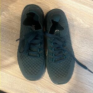 NOBULL Deep Teal Women’s Knit Runner Sneakers (Size 6)